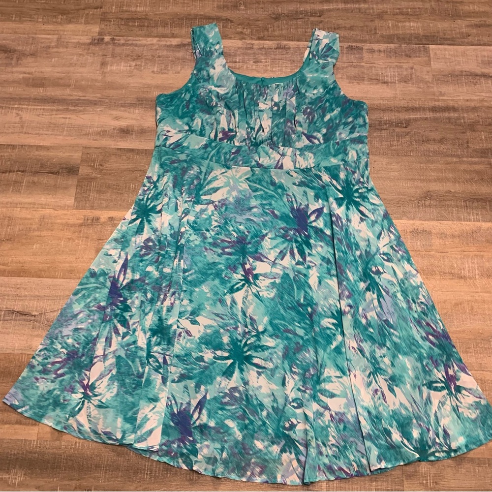 Signature Ella Women’s 22W Midi Dress